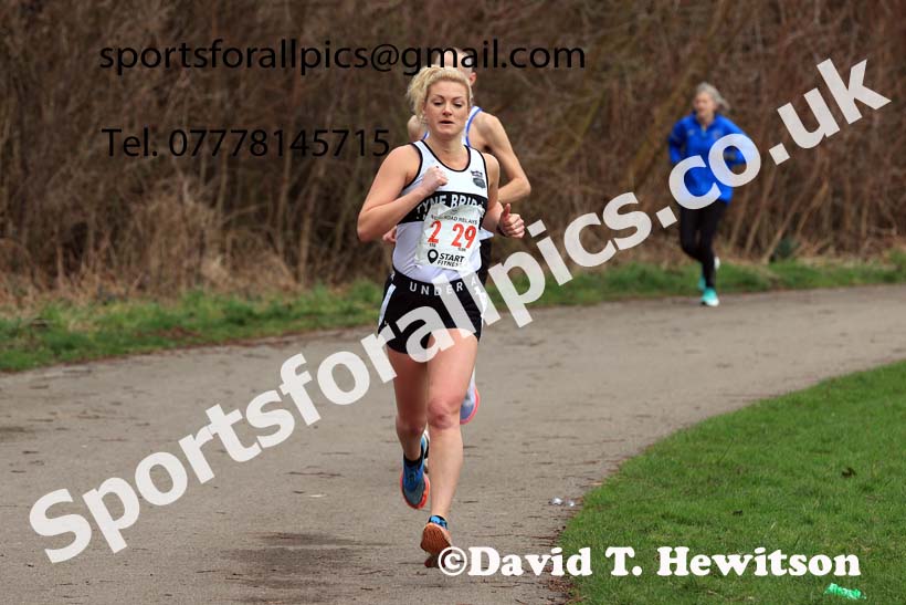 Senior Women, Veteran Women (Over-35) and Veteran Men 2024 NECAA Road Relays Champs., Hetton Lyons Country Park, Hetton le Hole, County Durham. Photo: David T. Hewitson/Sports for All Pics